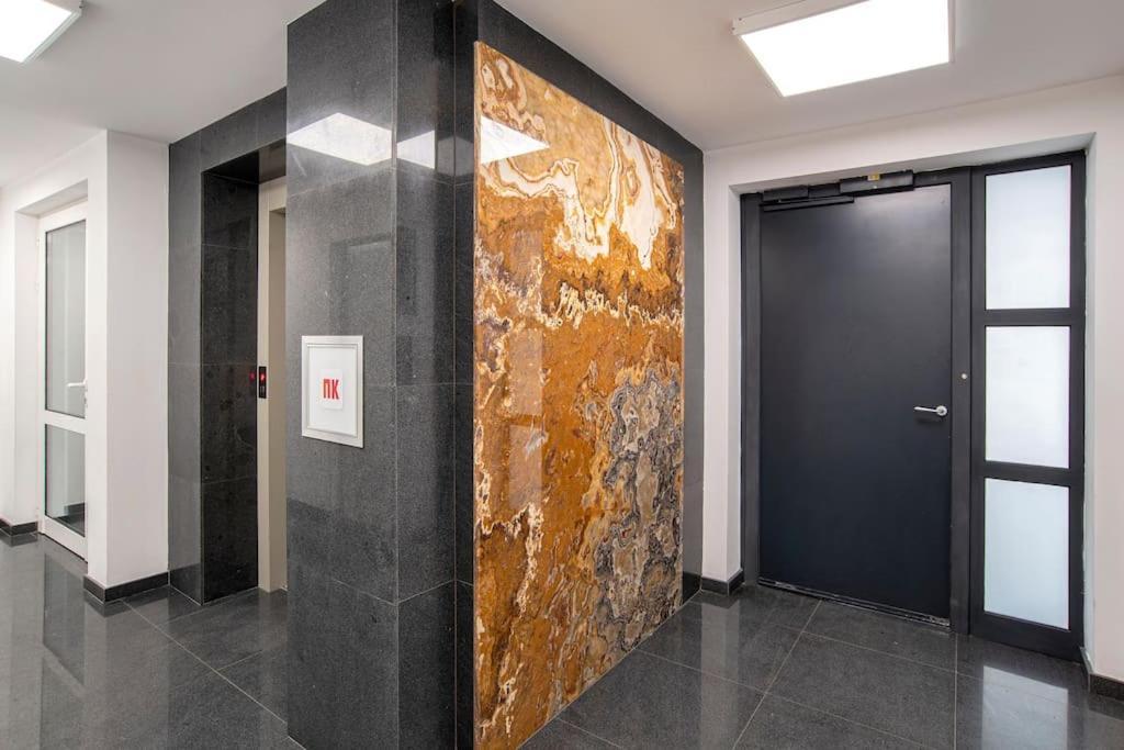 Designed Apartment In Central Sofia With Parking Exterior foto